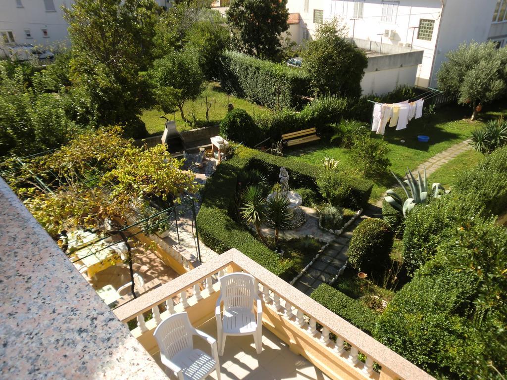 Guest House Sandra Rab Town Exterior photo